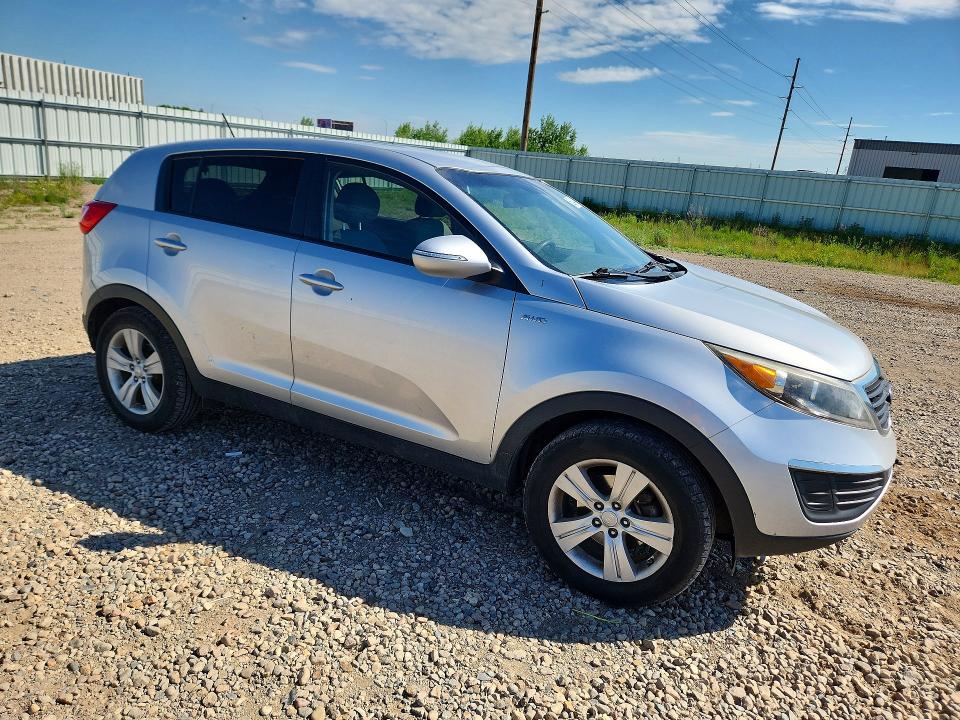 2013 Kia Sportage VIN KNDPBCA24D7350996 COPART salvage auction — SIDE, Mn - Cert Of Title-Prior Salvage, sold $1,650 on 2026-07-13 (photo 4)