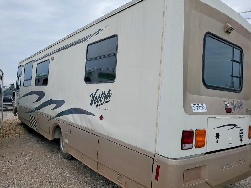 1996 Winnibago VIN 1GBLP37N0S3325121 COPART salvage auction — FRONT END, NE - CERT OF TITLE-SALVAGE, sold $40 on 2026-07-23 (photo 3)