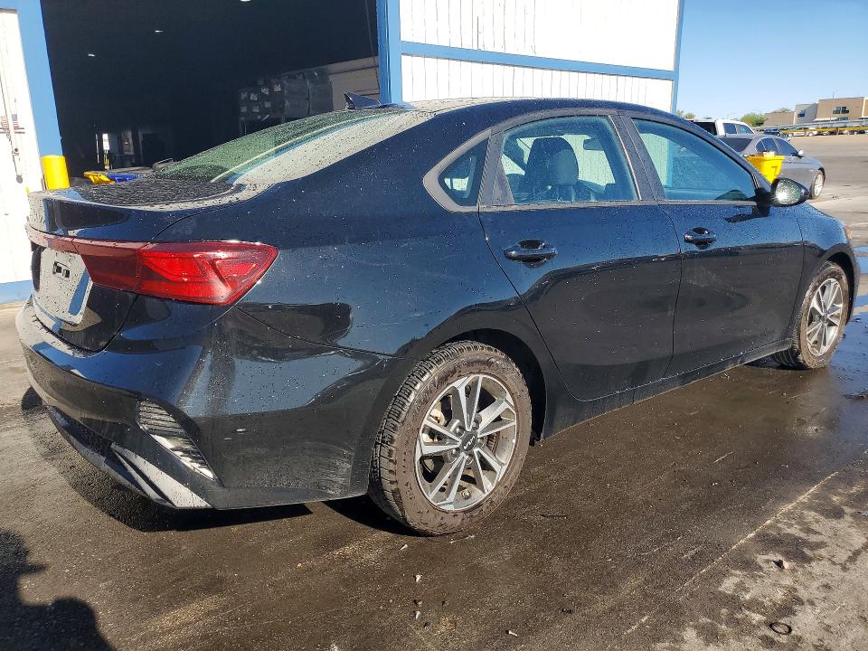 2023 Kia Forte VIN 3KPF24AD5PE666902 COPART salvage auction — MINOR DENT/SCRATCHES, NV - CERTIFICATE OF TITLE, sold $8,500 on 2026-07-27 (photo 3)