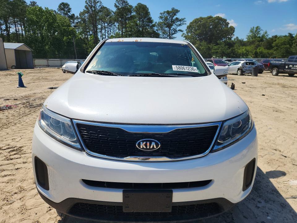 2015 Kia Sorento VIN 5XYKT3A69FG564978 COPART salvage auction — NORMAL WEAR, De - Certificate Of Title, sold $1,100 on 2026-07-14 (photo 5)