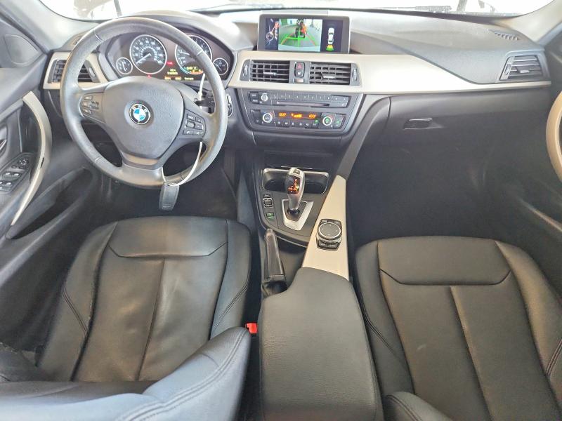 2015 BMW 3er VIN WBA3B1C55FK137028 COPART salvage auction — REAR END, CA - SALVAGE CERTIFICATE, sold $900 on 2026-07-30 (photo 8)