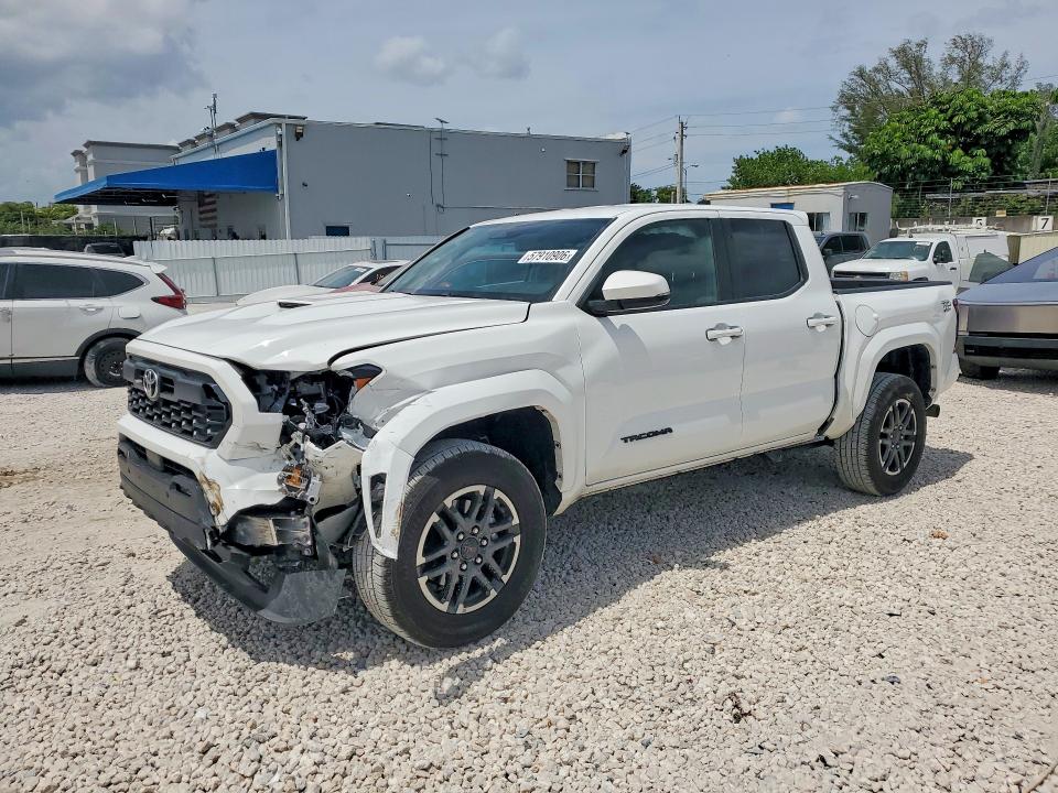 2024 Toyota Tacoma VIN 3TMLB5JN2RM043912 — COPART salvage auction photo