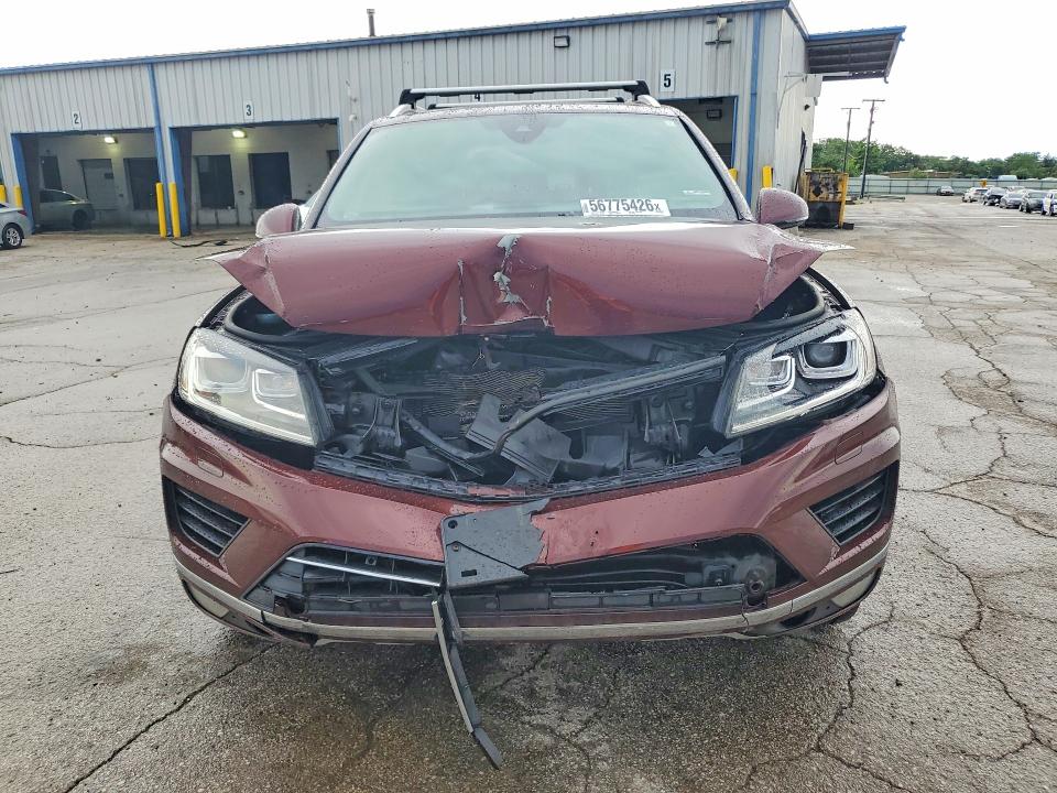2017 Volkswagen Touareg VIN WVGRF7BP9HD000748 COPART salvage auction — FRONT END, Il - Salvage Certificate, sold $2,300 on 2026-08-05 (photo 5)