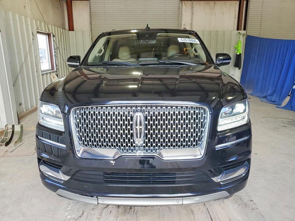 2019 Lincoln Navigator VIN 5LMJJ3LT5KEL11740 COPART salvage auction — MINOR DENT/SCRATCHES, Wv - Certificate Of Title, sold $12,800 on 2026-07-21 (photo 5)