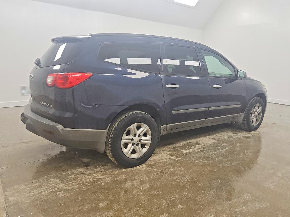 2012 Chevrolet Traverse VIN 1GNKRFED1CJ336615 COPART salvage auction — MINOR DENT/SCRATCHES, GA - CERTIFICATE OF TITLE, sold $250 on 2026-07-09 (photo 3)