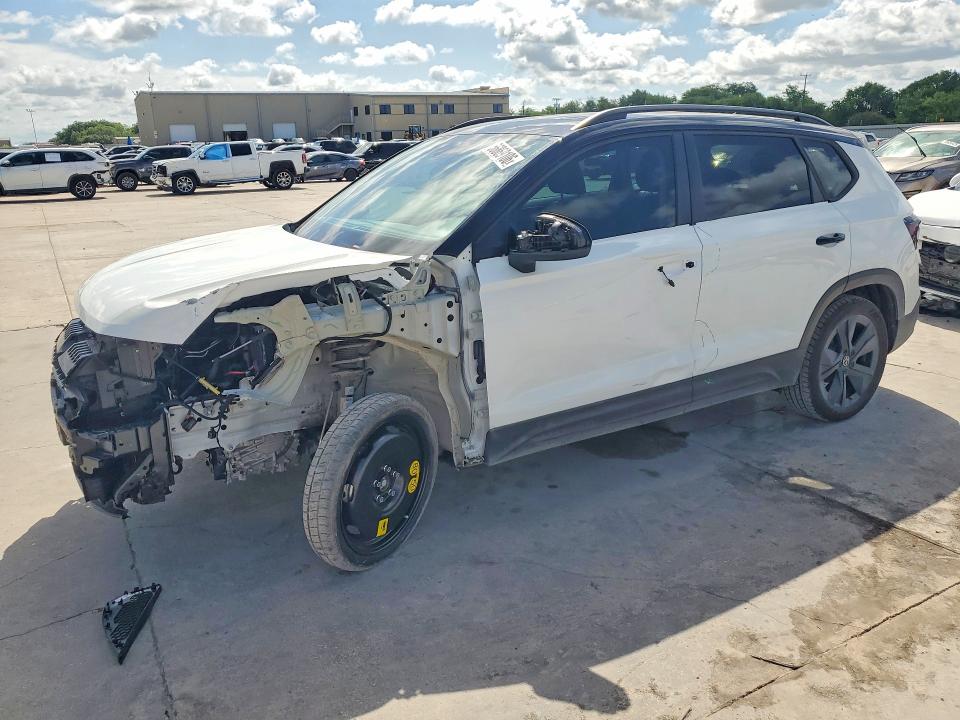 2025 Volkswagen Taos VIN 3VV3C7B25SM050406 — COPART salvage auction photo