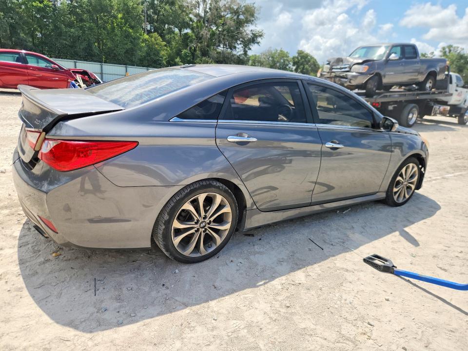 2014 Hyundai Sonata VIN 5NPEC4AB6EH895444 COPART salvage auction — FRONT END, Fl - Certificate Of Title, sold $250 on 2026-07-07 (photo 3)