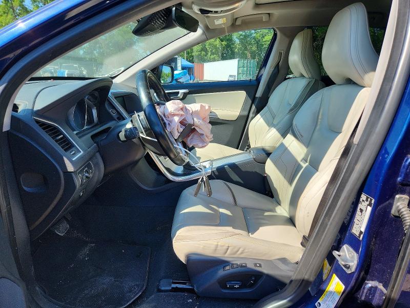 2015 Volvo VIN YV449MDV4F2710565 COPART salvage auction — FRONT END, Md - Cert Of Salvage > 75% Damage, sold $600 on 2026-07-21 (photo 7)
