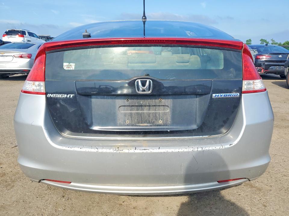 2010 Honda Insight VIN JHMZE2H56AS027910 COPART salvage auction — VANDALISM, Pa - Cert Of Salv-R=Reconstructed, sold $400 on 2026-07-02 (photo 6)