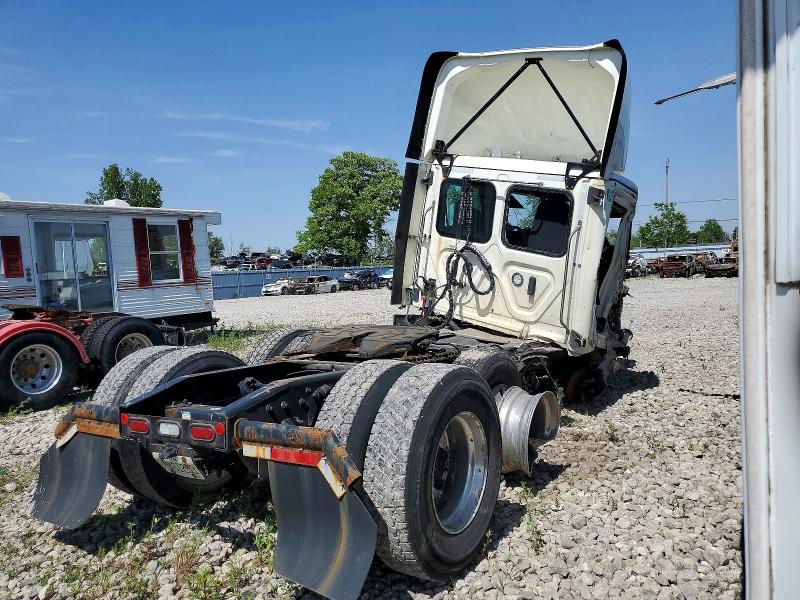 2023 Freightliner Cascadia VIN 3AKJHTDV2PSNS0646 COPART salvage auction — FRONT END, ON - NO TITLE AVAILABLE, sold $1,800 on 2026-08-13 (photo 4)