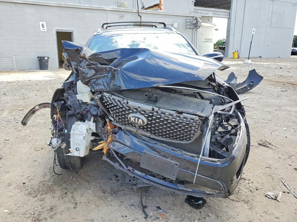 2017 Kia Sorento VIN 5XYPKDA57HG229114 COPART salvage auction — FRONT END, Va - Cert Of Title - Salvage, sold $825 on 2026-07-08 (photo 5)