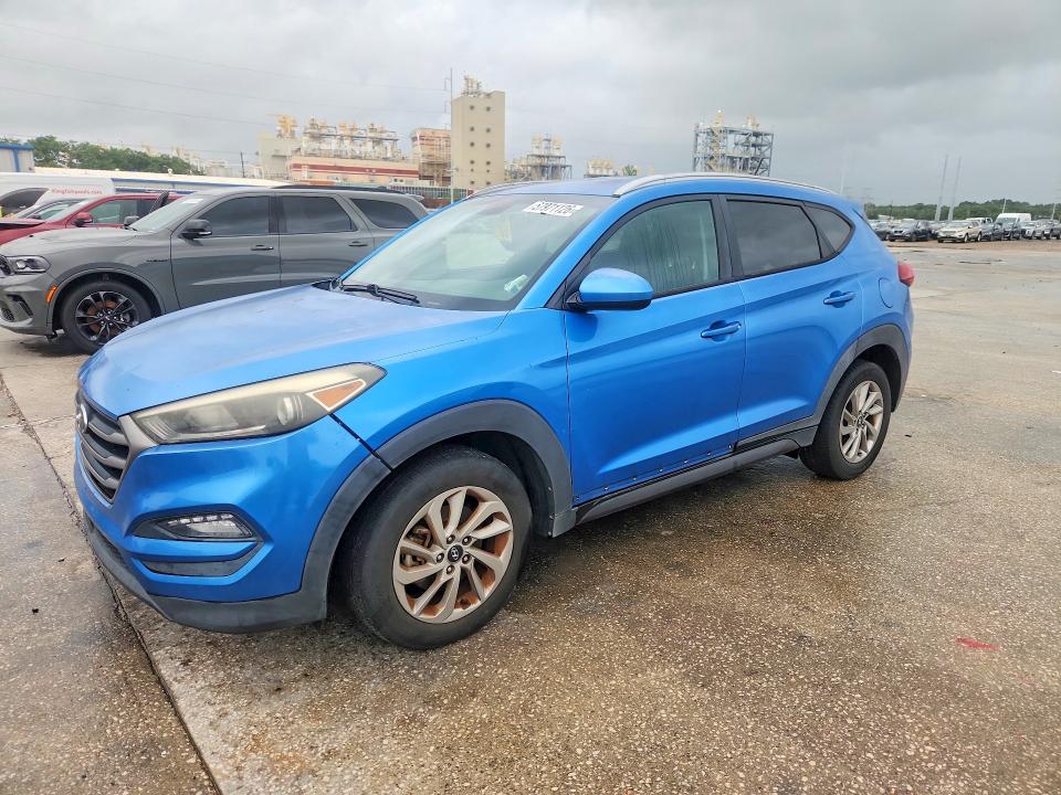 2016 Hyundai Tucson VIN KM8J33A47GU062346 COPART salvage auction — MINOR DENT/SCRATCHES, La - Certificate Of Title, sold $2,500 on 2026-07-22 (photo 1)