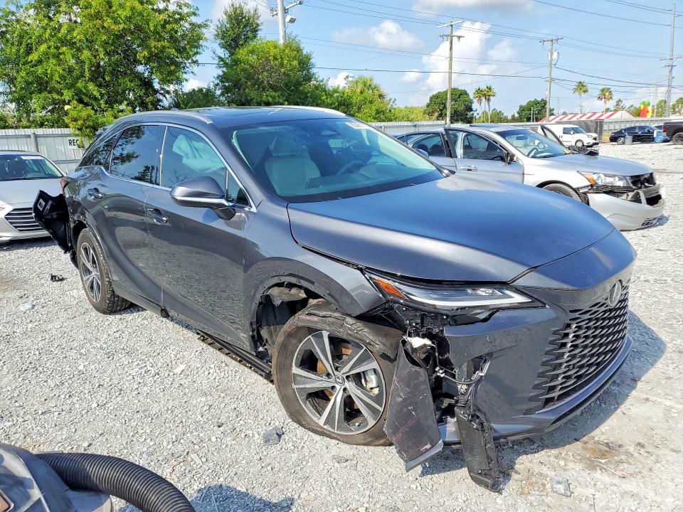 2024 Lexus Rx VIN 2T2BBMCAXRC064821 COPART salvage auction — REAR END, Fl - Cert Of Title Slvg Rebuildable, sold $22,100 on 2026-07-10 (photo 4)