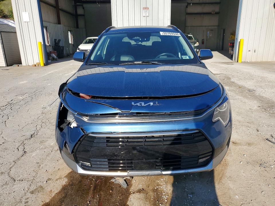 2023 Kia Niro VIN KNDCR3LE0P5037929 COPART salvage auction — FRONT END, Wv - Salvage Certificate, sold $7,500 on 2026-07-30 (photo 5)