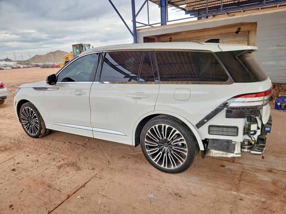 2025 Lincoln VIN 5LM5J9XC7SGL28932 COPART salvage auction — REAR END, AZ - CERT OF TITLE - SALVAGE, sold $26,000 on 2026-07-28 (photo 2)