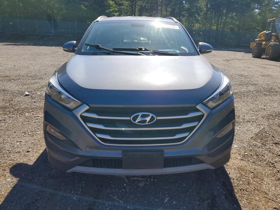 2017 Hyundai Tucson VIN KM8J3CA25HU421192 COPART salvage auction — SIDE, WA - VEHICLE CERT OF OWNERSHIP-TITL, sold $2,300 on 2026-07-07 (photo 5)