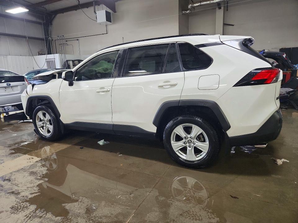 2019 Toyota Rav 4 VIN JTMP1RFV3KD517291 COPART salvage auction — FRONT END, Il - Salvage Certificate, sold $6,000 on 2026-07-28 (photo 2)