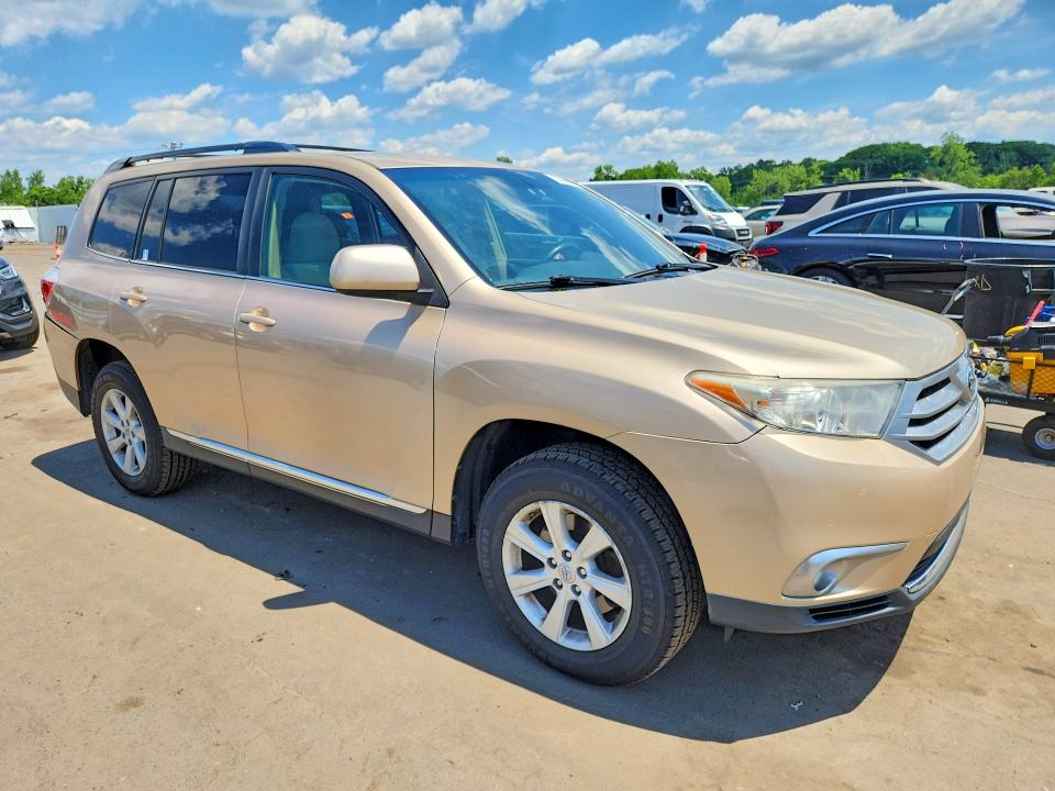 2012 Toyota Highlander VIN 5TDBK3EH9CS094545 COPART salvage auction — REAR END, Salvage Title, sold $2,850 on 2026-07-17 (photo 4)