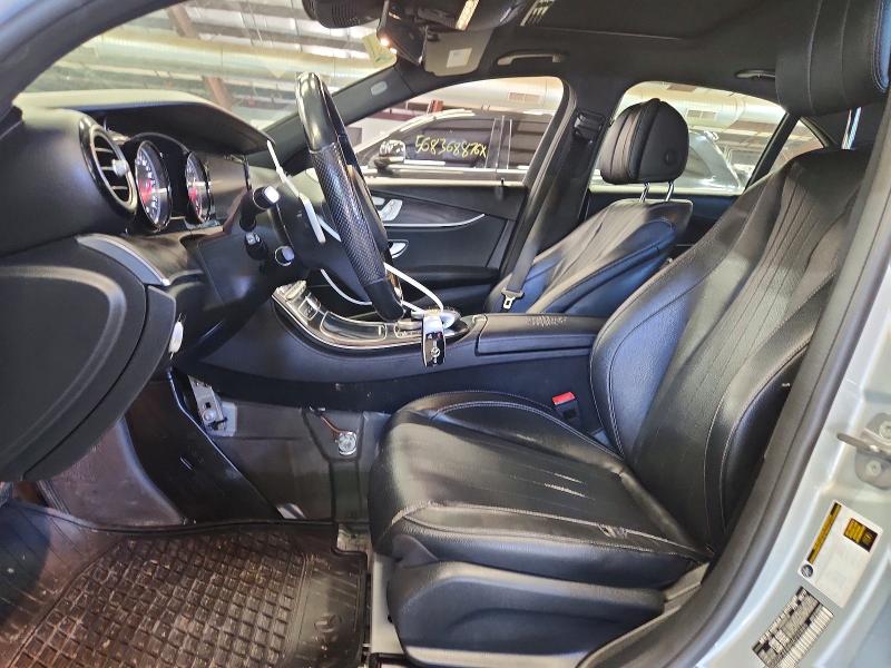 2017 Mercedes-benz E-class VIN WDDZF4KB8HA232885 COPART salvage auction — WATER/FLOOD, Fl - Certificate Of Title, sold $8,900 on 2026-07-31 (photo 7)
