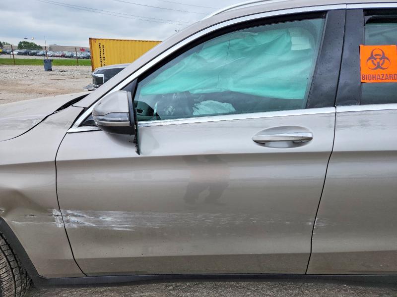 2020 Mercedes-benz VIN WDC0G8EB1LF679437 COPART salvage auction — SIDE, IN - CERT OF TITLE-SALVAGE TITLE, sold $2,650 on 2026-07-28 (photo 7)