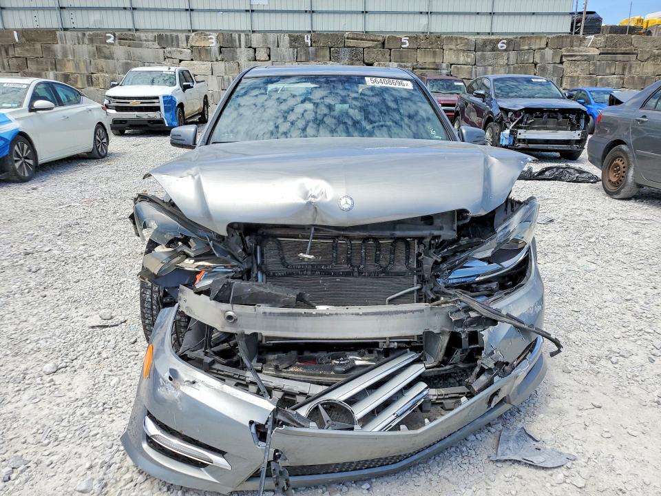 2012 Mercedes-benz C-klasse VIN WDDGF8BB3CR238134 COPART salvage auction — FRONT END, KY - CERT OF TITLE-SALVAGE, sold $550 on 2026-07-24 (photo 5)