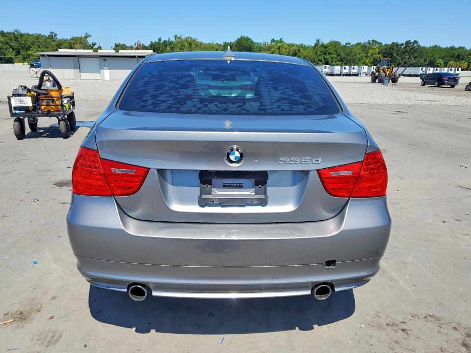 2011 BMW 3er VIN WBAPN7C51BA781847 COPART salvage auction — MINOR DENT/SCRATCHES, Tx - Certificate Of Title (P), sold $4,250 on 2026-07-06 (photo 6)