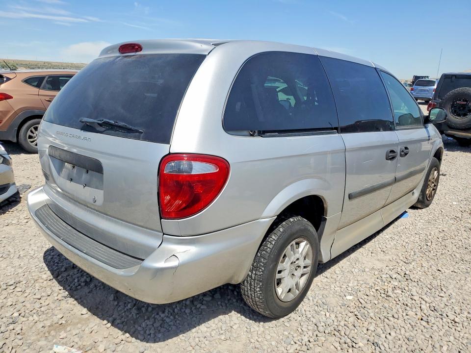 2005 Dodge Grand caravan VIN 1D4GP24R05B252876 COPART salvage auction — MINOR DENT/SCRATCHES, Ut - Certificate Of Title, sold $2,100 on 2026-07-03 (photo 3)