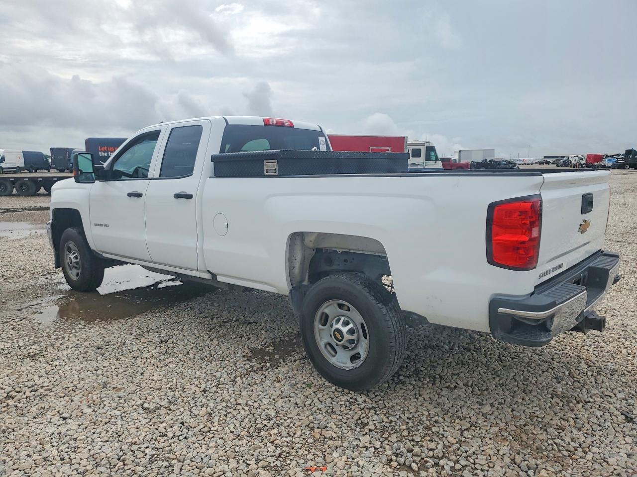 2016 Chevrolet Silverado 2500 VIN 1GC2CUEG4GZ389504 COPART salvage auction — Minor Dent/Scratches, TX - CERTIFICATE OF TITLE, sold $4,300 on 2026-07-09 (photo 2)