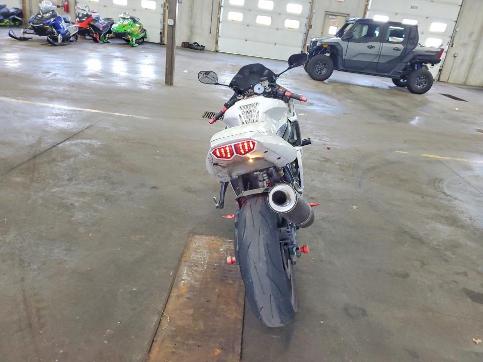 2003 Yamaha Yzfr6 VIN JYARJ06EX3A004994 COPART salvage auction — VANDALISM, MN - CERT OF TITLE-PRIOR SALVAGE, sold $825 on 2026-07-09 (photo 4)