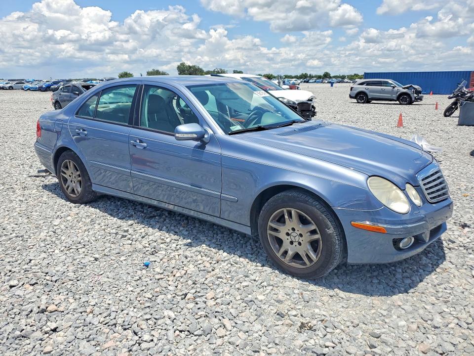 2007 Mercedes-benz E-klasse VIN WDBUF22X37B091400 COPART salvage auction — SIDE, Fl - Cert Of Title Slvg Rebuildable, sold $525 on 2026-07-10 (photo 4)