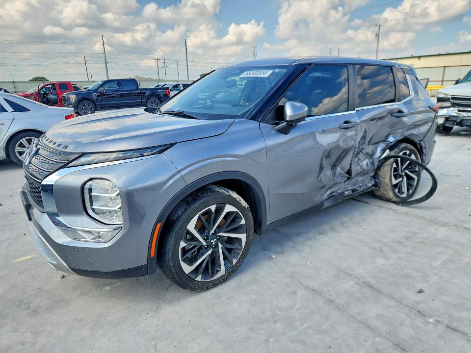 2023 Mitsubishi Outlander VIN JA4J3UA88PZ061829 COPART salvage auction — SIDE, Tx - Salvage Vehicle Title, sold $6,800 on 2026-07-31 (photo 1)