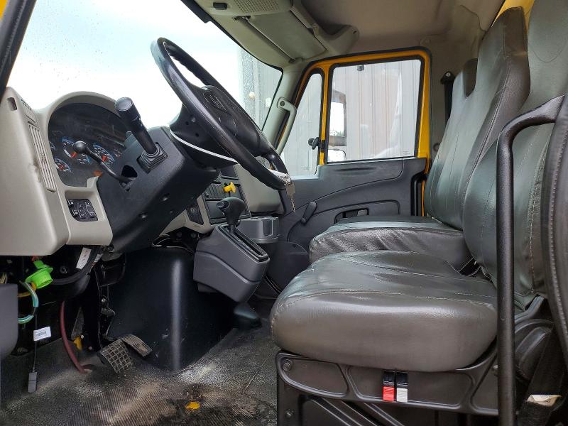 2018 International 4000 series VIN 1HTMMMML0JH207365 COPART salvage auction — NORMAL WEAR, IL - CERTIFICATE OF TITLE, sold $8,900 on 2026-07-08 (photo 5)