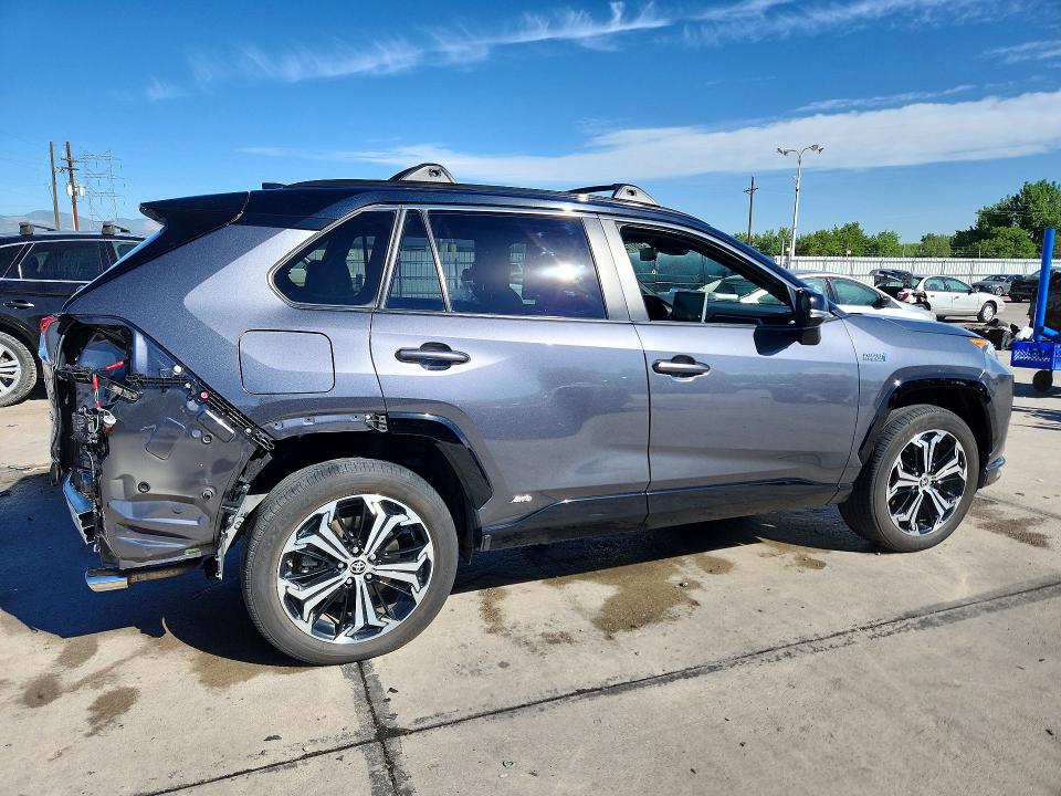 2021 Toyota Rav 4 VIN JTMFB3FV2MD035758 COPART salvage auction — REAR END, CO - PUBLIC - SALVAGE TITLE, sold $20,400 on 2026-07-27 (photo 3)