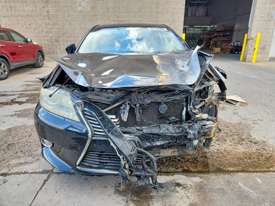 2013 Lexus Es 350 VIN JTHBK1GG0D2067069 COPART salvage auction — Burn Engine, AZ - CERT OF TITLE - SALVAGE, sold $1,400 on 2026-07-27 (photo 5)
