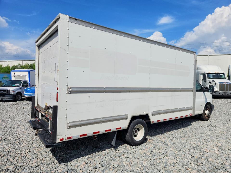 2018 Gmc VIN 7GZ37TCG8JN900736 COPART salvage auction — NORMAL WEAR, Ut - Certificate Of Title, sold $750 on 2026-07-29 (photo 3)