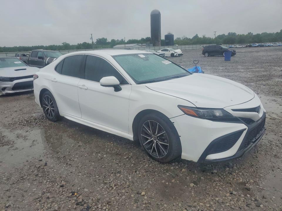 2021 Toyota Camry VIN 4T1G11AK8MU555239 COPART salvage auction — MINOR DENT/SCRATCHES, Al - Certificate Of Title (P), sold $11,200 on 2026-07-30 (photo 4)