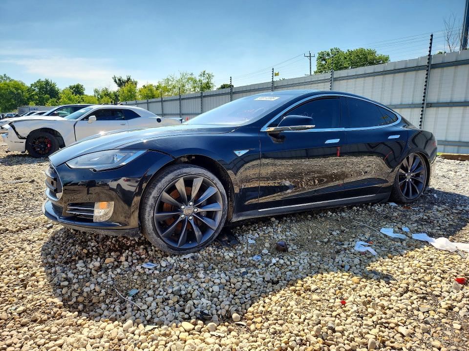 2013 Tesla Model s VIN 5YJSA1BG5DFP03896 COPART salvage auction — FRONT END, Salvage Title, sold $3,900 on 2026-07-21 (photo 1)