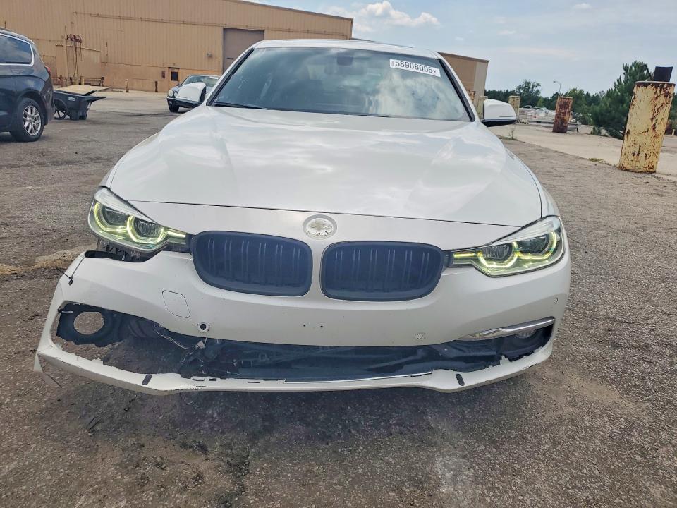 2017 BMW VIN WBA8B9G37HNU52699 COPART salvage auction — FRONT END, Nc - Certificate Of Title, sold $3,550 on 2026-07-31 (photo 5)
