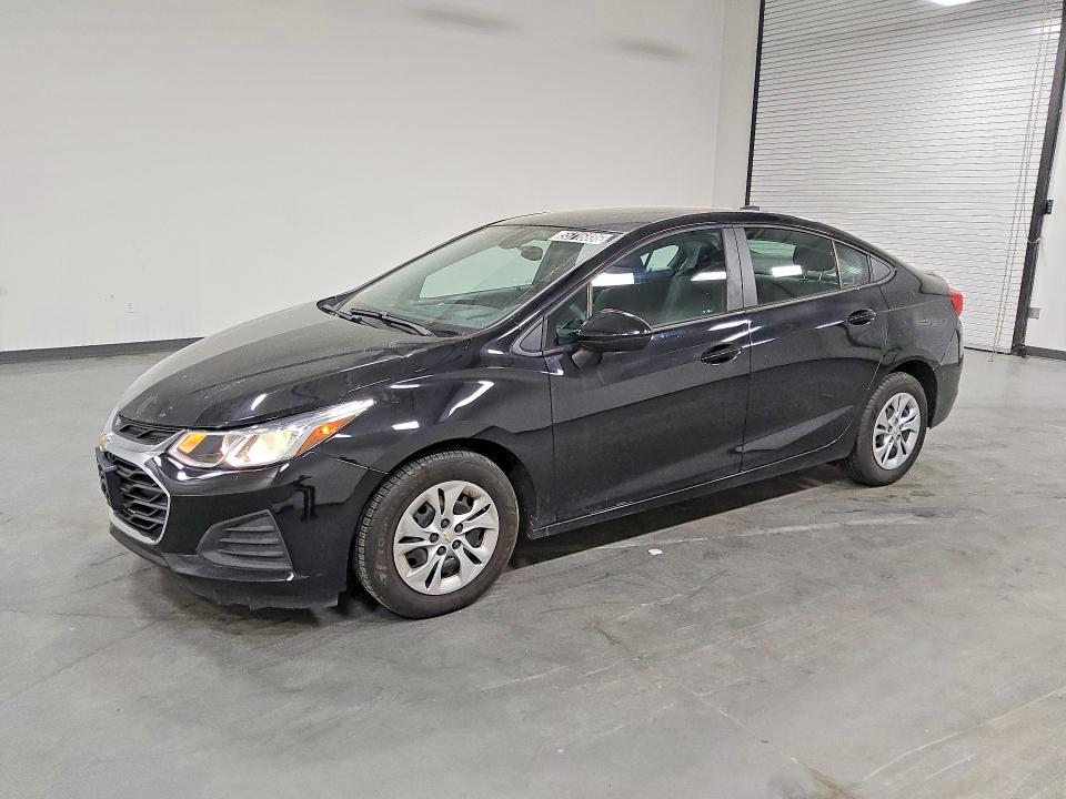 2019 Chevrolet Cruze VIN 1G1BC5SM8K7111167 COPART salvage auction — MINOR DENT/SCRATCHES, Ma - Certificate Of Title, sold $1,650 on 2026-07-07 (photo 1)