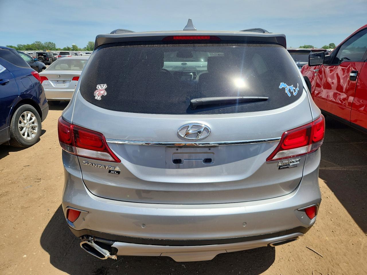 2019 Hyundai Santa Fe VIN KM8SRDHF9KU297663 COPART salvage auction — Front End, IL - SALVAGE CERTIFICATE, sold $3,500 on 2026-07-02 (photo 6)