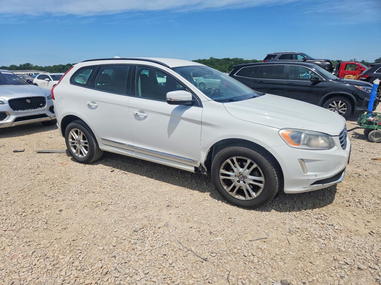 2016 Volvo XC60 VIN YV440MDJ0G2813619 COPART salvage auction — Mechanical, KS - DEALER ONLY CLEAN TITLE, sold $550 on 2026-07-09 (photo 4)
