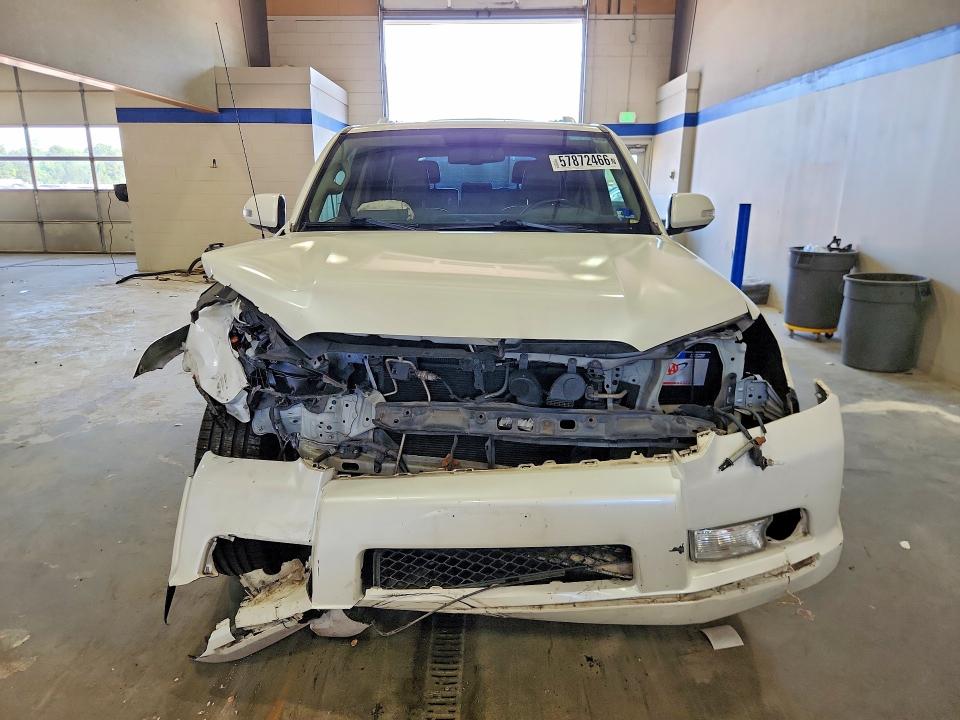 2013 Toyota VIN JTEZU5JR7D5064403 COPART salvage auction — FRONT END, VA - CERT OF TITLE - SALVAGE, sold $6,900 on 2026-07-02 (photo 5)