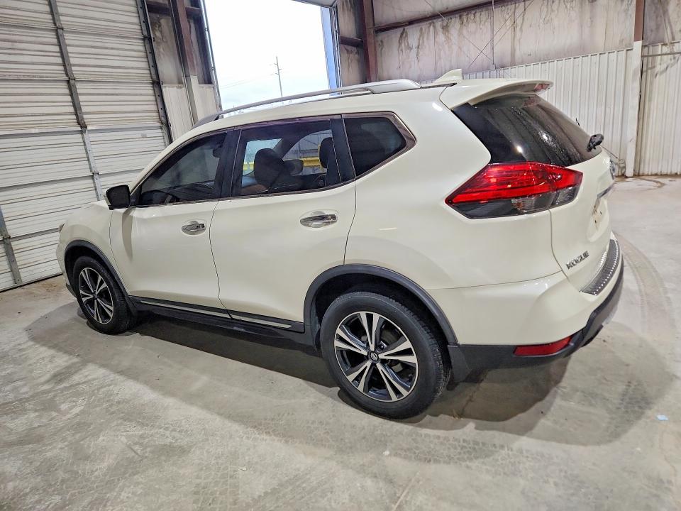 2017 Nissan VIN JN8AT2MV2HW022835 COPART salvage auction — HAIL, Ok - Cert Of Title-Salvage, sold $4,400 on 2026-07-15 (photo 2)