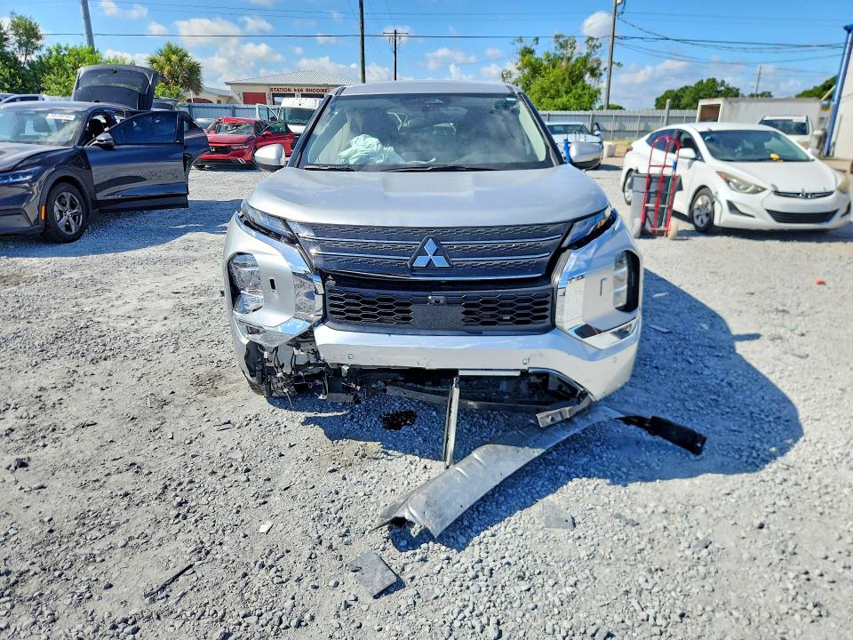 2024 Mitsubishi VIN JA4J4VA88RZ085120 COPART salvage auction — FRONT END, Fl - Certificate Of Destruction, sold $6,600 on 2026-07-31 (photo 5)
