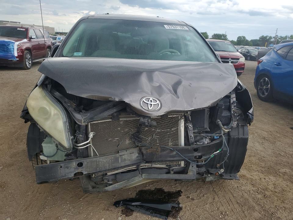 2012 Toyota VIN 5TDKK3DC2CS249250 COPART salvage auction — FRONT END, IA - CERT OF TITLE-SALVAGE TITLE, sold $800 on 2026-07-17 (photo 5)
