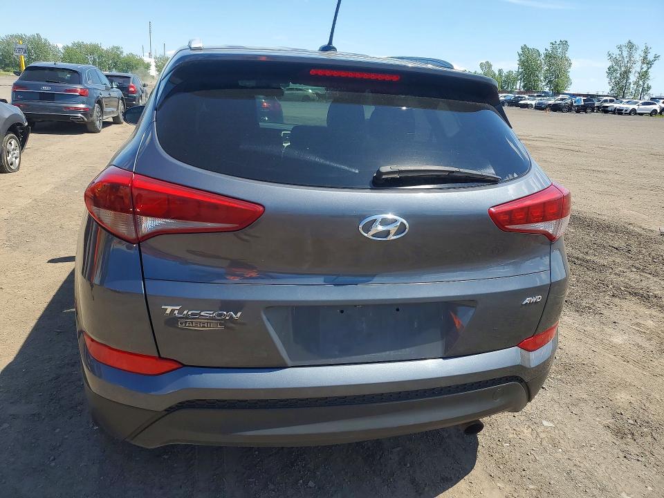 2017 Hyundai Tucson VIN KM8J3CA48HU491481 COPART salvage auction — FRONT END, Qc - Gravement Accidente, sold $5,700 on 2026-07-21 (photo 6)