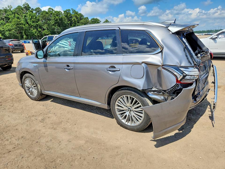 2022 Mitsubishi Outlander VIN JA4J2VA7XNZ029025 COPART salvage auction — REAR END, Salvage Title, sold $1,500 on 2026-07-24 (photo 2)