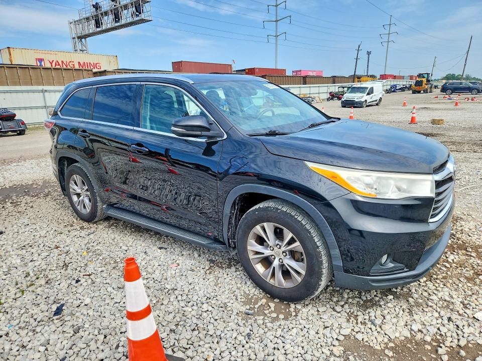 2014 Toyota Highlander VIN 5TDJKRFH6ES040118 COPART salvage auction — UNDERCARRIAGE, Oh - Certificate Of Title (P), sold $7,500 on 2026-07-21 (photo 4)