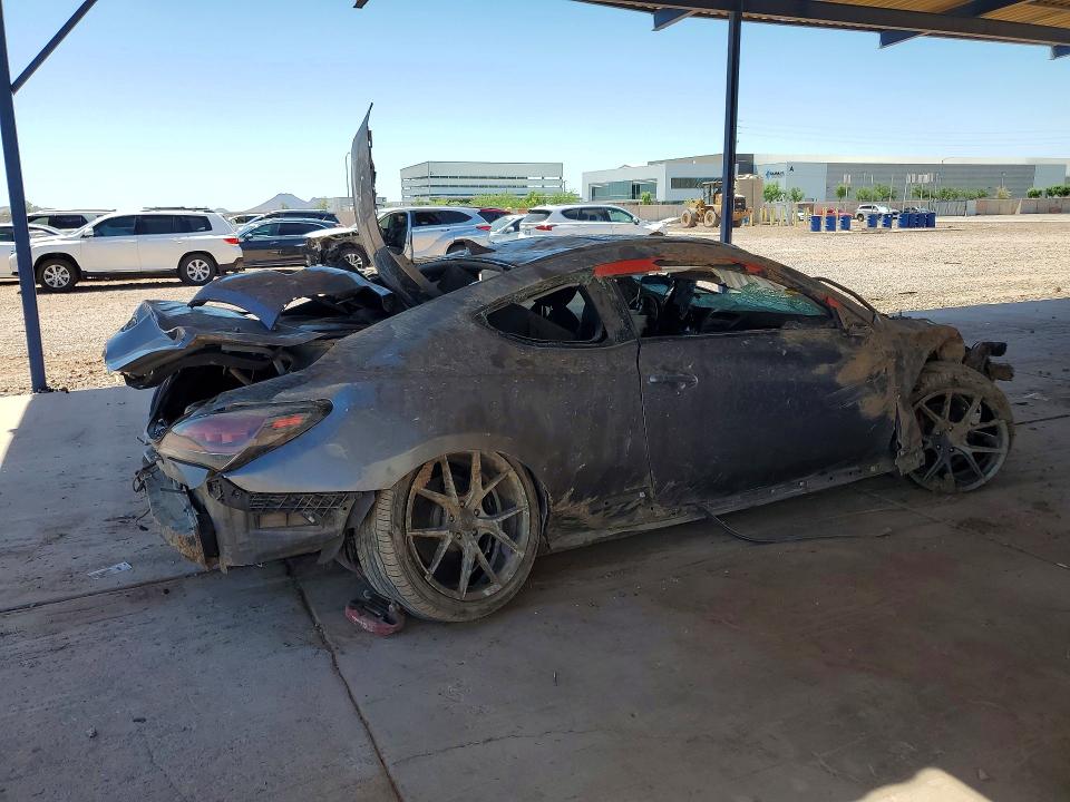 2011 Hyundai Genesis VIN KMHHU6KH4BU062182 COPART salvage auction — ROLLOVER, AZ - CERT OF TITLE - SALVAGE, sold $250 on 2026-07-14 (photo 3)
