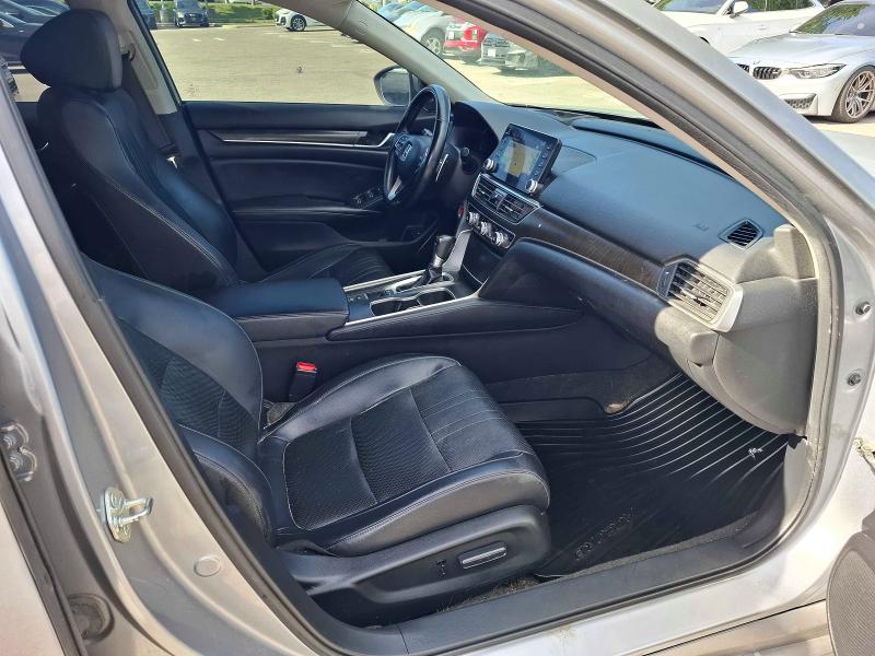 2018 Honda Accord VIN 1HGCV1F96JA805394 COPART salvage auction — NORMAL WEAR, ON - PERMIT NO BRAND - UNFIT (P), sold $9,100 on 2026-07-21 (photo 5)